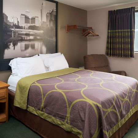 Super 8 By Wyndham Omaha Ne Hotel Exterior photo
