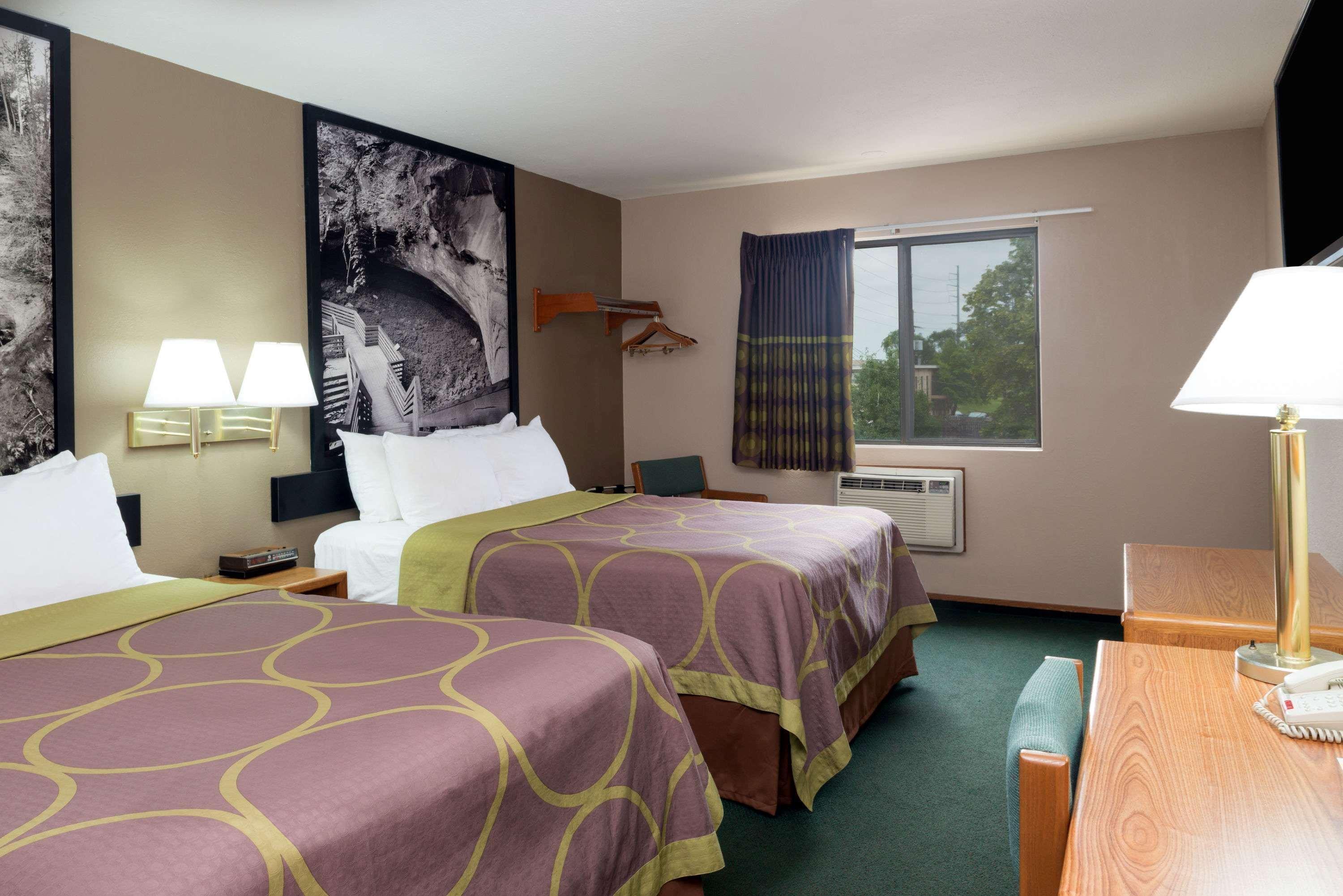 Super 8 By Wyndham Omaha Ne Hotel Exterior photo